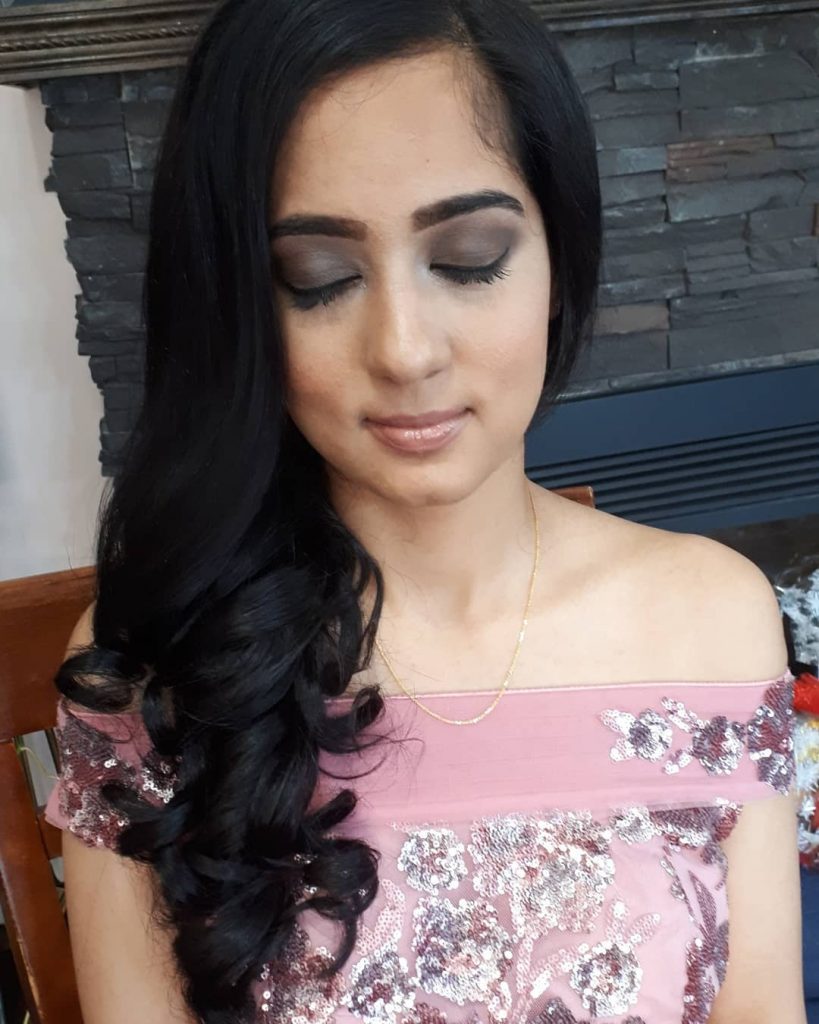 Blowout hair design and makeup — YesMona mobile beauty artist Burnaby