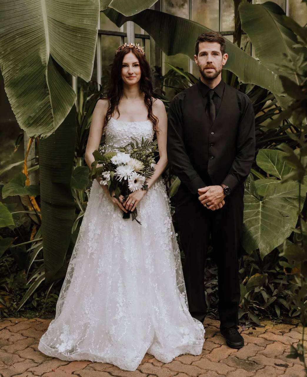 Bridal hair and makeup by YesMona Beauty — winter wedding Vancouver